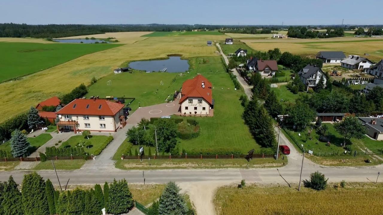 Agro Nad Stawem Villa Zukowo Exterior photo